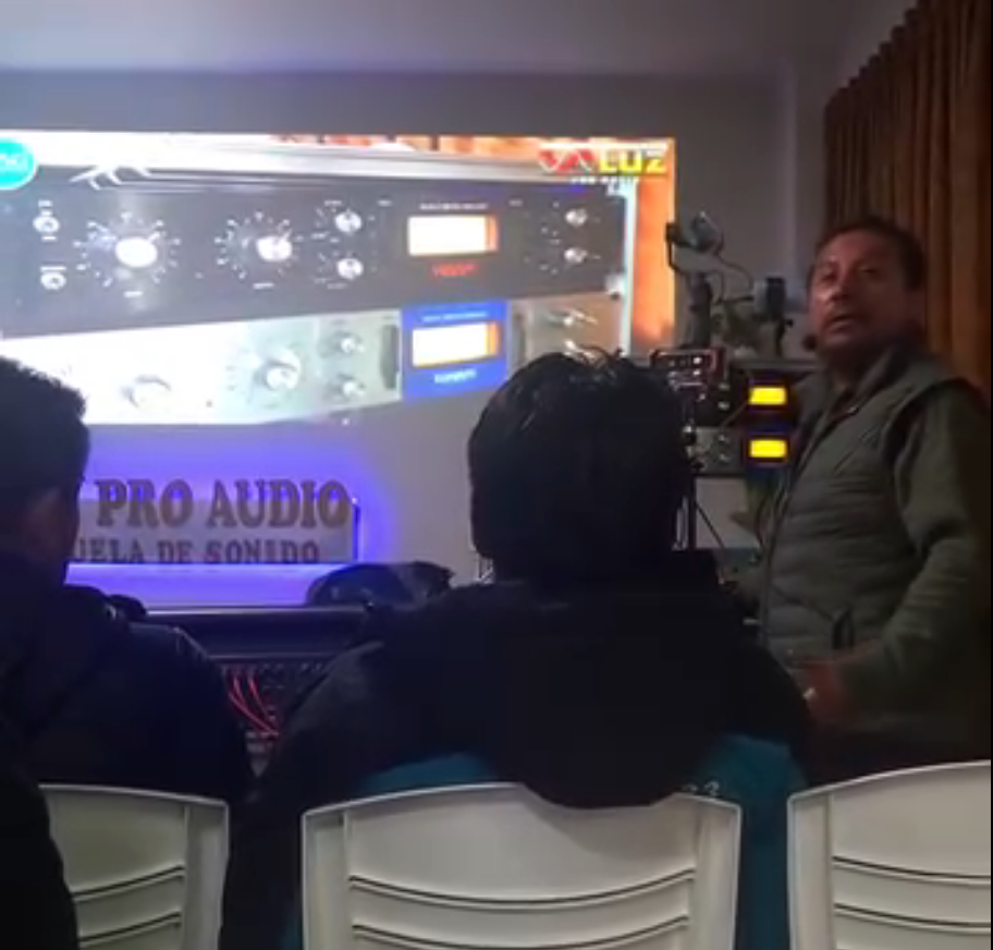 Clinica Warm Audio